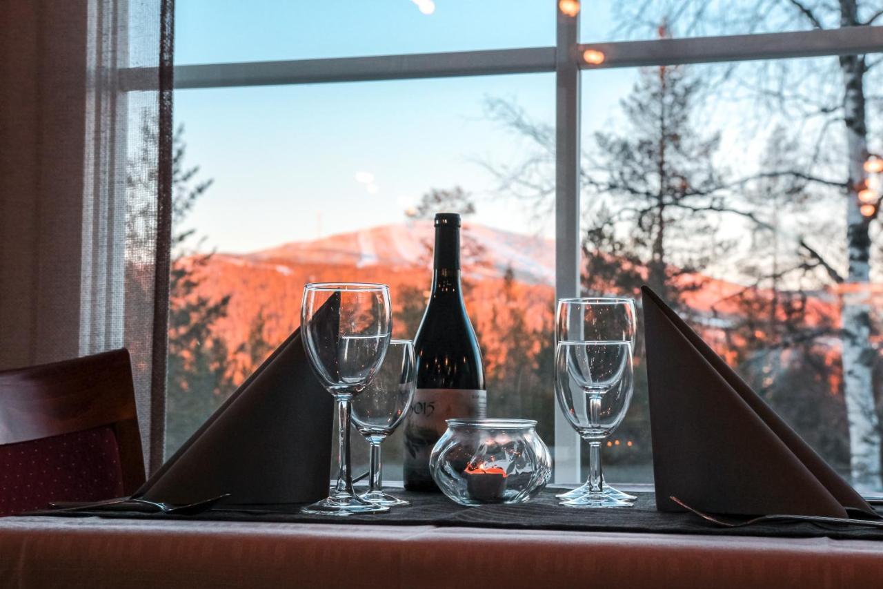 Hotel Yllaesrinne Yllasjarvi Bagian luar foto