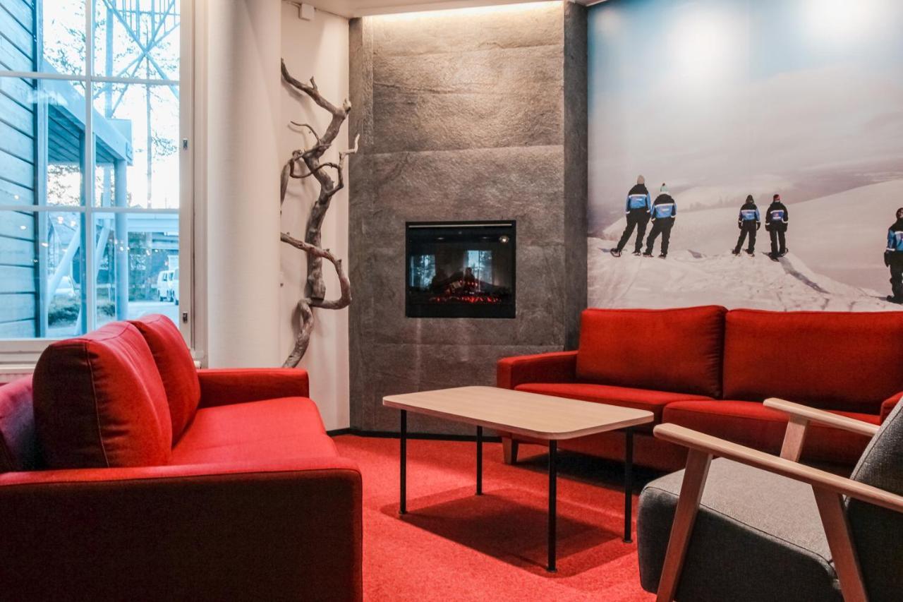 Hotel Yllaesrinne Yllasjarvi Bagian luar foto
