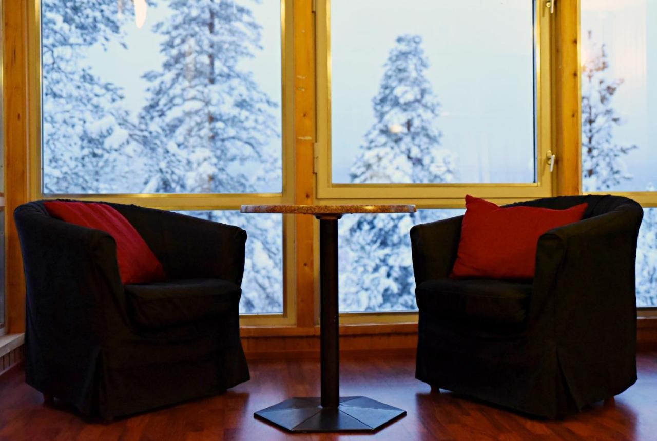 Hotel Yllaesrinne Yllasjarvi Bagian luar foto